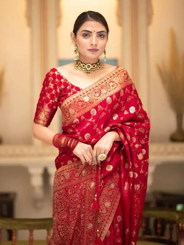Red_Bridal_Wear_Designer_Banarasi_Silk_Saree_Default_Title