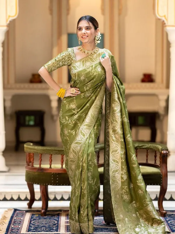 Mehendi_Green_Color_Designer_Classic_Traditional_Wear_Banarasi_Soft_Silk_Saree_Default_Title
