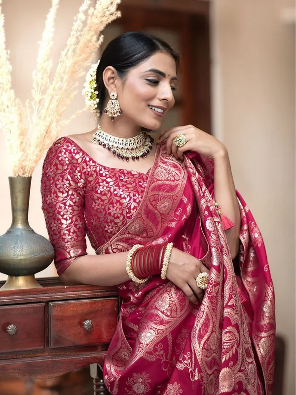 Premium_Pink_Classic_Traditional_Wear_Designer_Banarasi_Soft_Silk_Saree_Default_Title
