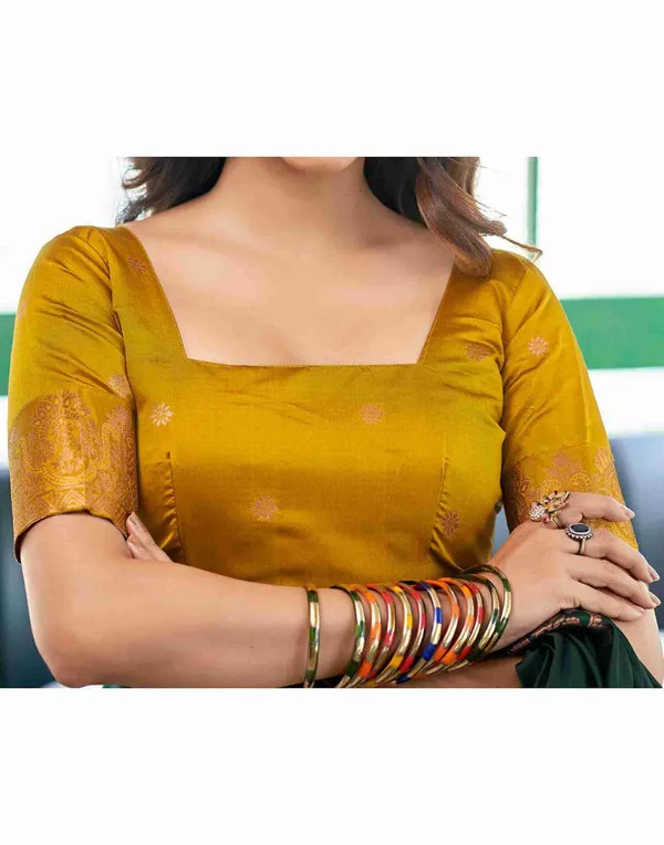 Green_Yellow_Traditional_Heavy_Banarasi_Soft_Silk_Saree_Default_Title