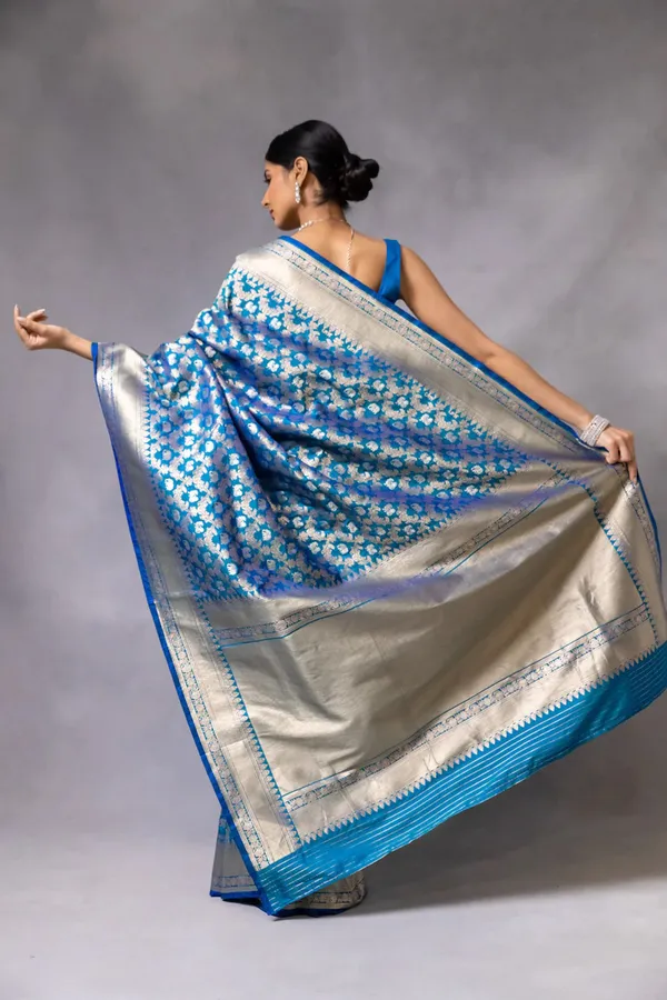 Firozi_Color_Traditional_Banarasi_Soft_Silk_Saree_With_Beautiful_Zari_Work_Default_Title