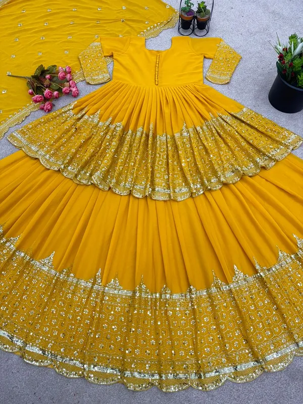 Yellow_Elegant_Designer_Haldi_Mehendi_Celebration_Lehenga_With_Top_Dupatta