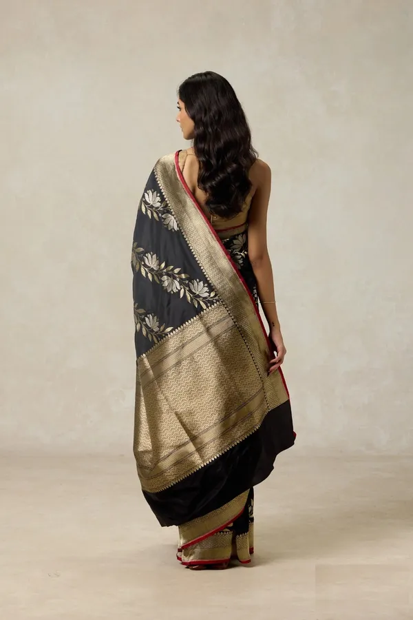Black_Royal_Designer_Banarasi_Soft_Silk_Saree_Default_Title