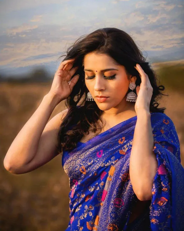 Blue_Luxury_Banarasi_Soft_Silk_Saree_With_Matching_Blouse_Default_Title