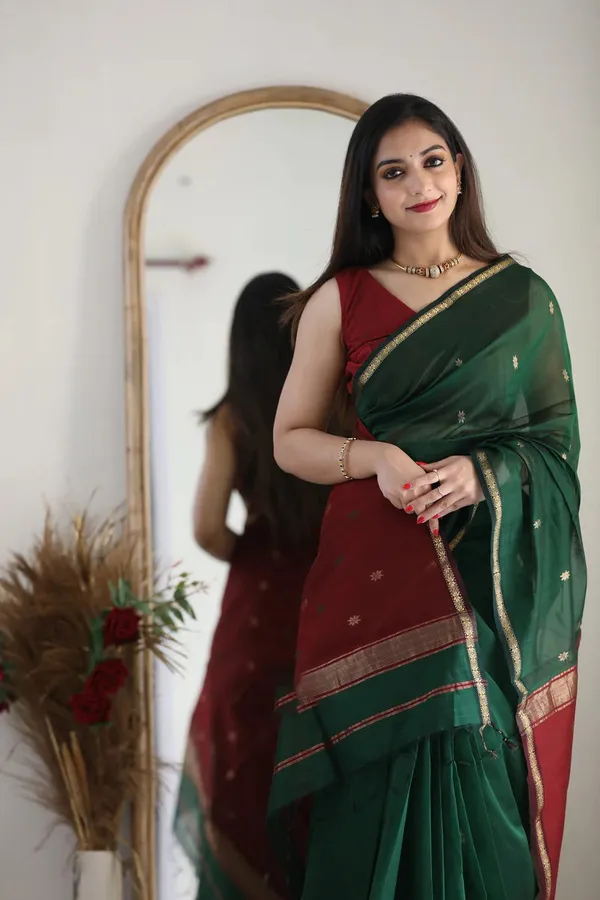 Green_Designer_Ethnic_Banarasi_Soft_Silk_Saree_Default_Title