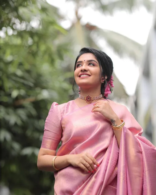 Pink_Elegant_Designer_Banarasi_Soft_Silk_Saree_Default_Title