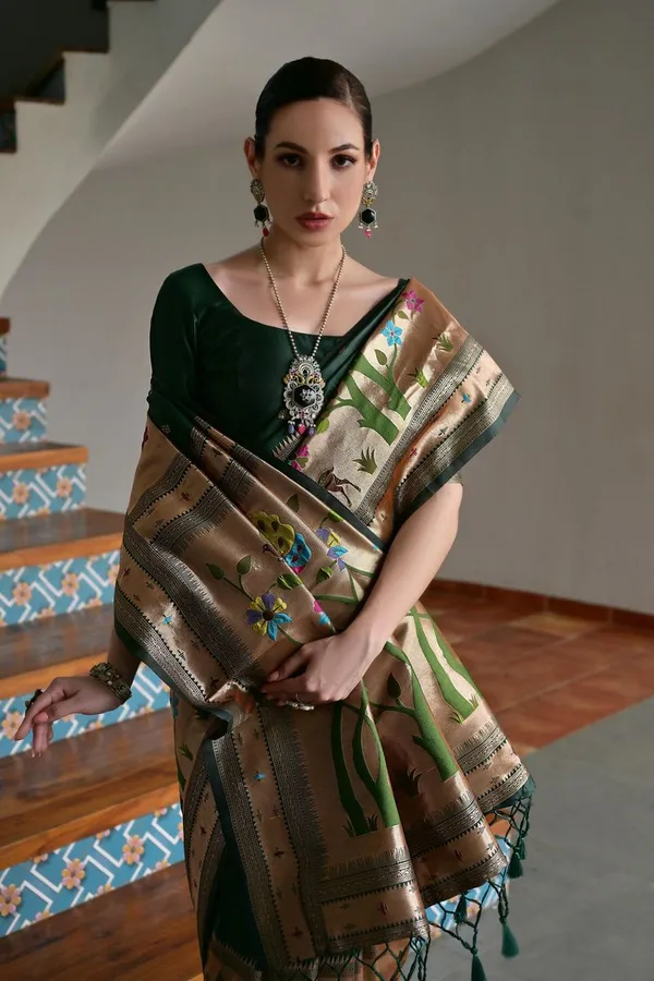 Dark_Green_Designer_Ethnic_Banarasi_Silk_Paithani_Saree_Default_Title