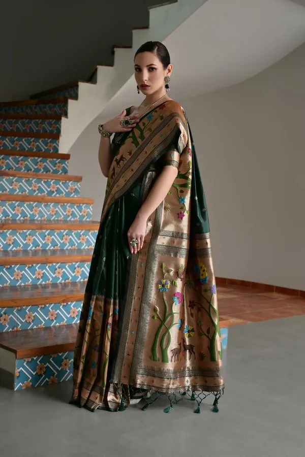 Dark_Green_Designer_Ethnic_Banarasi_Silk_Paithani_Saree_Default_Title