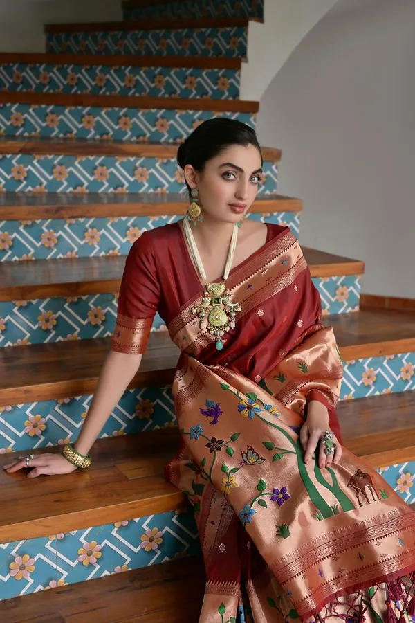 Maroon_Classic_Designer_Banarasi_Silk_Paithani_Saree_Default_Title