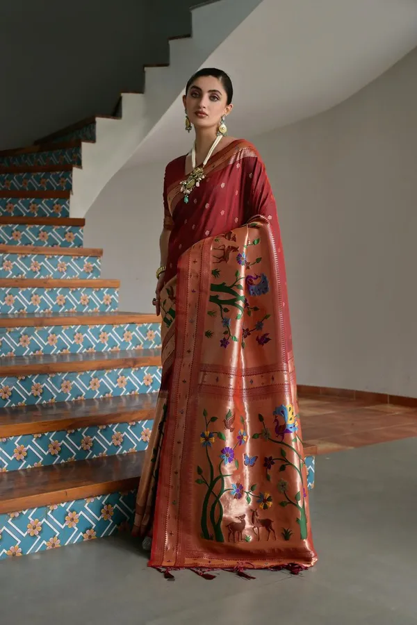 Maroon_Classic_Designer_Banarasi_Silk_Paithani_Saree_Default_Title