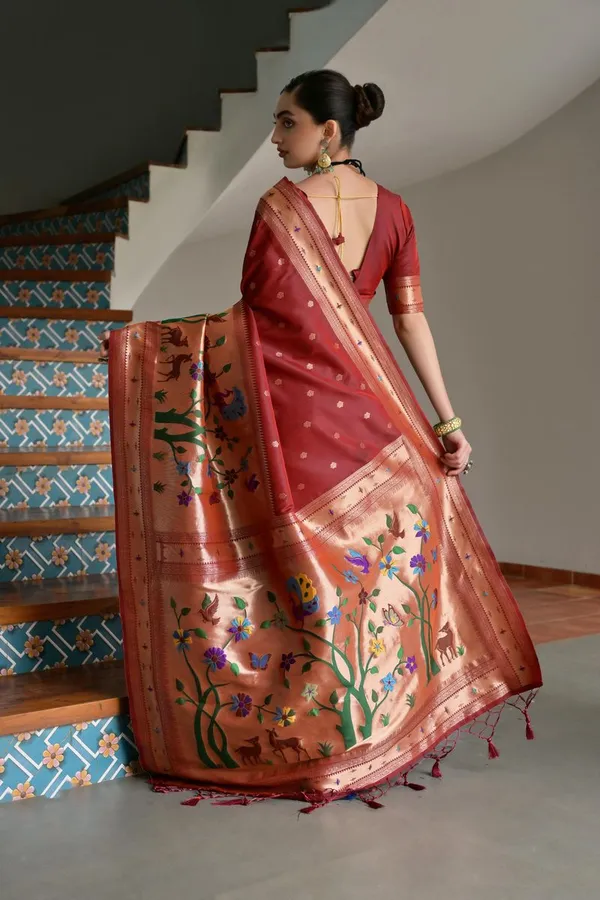 Maroon_Classic_Designer_Banarasi_Silk_Paithani_Saree_Default_Title