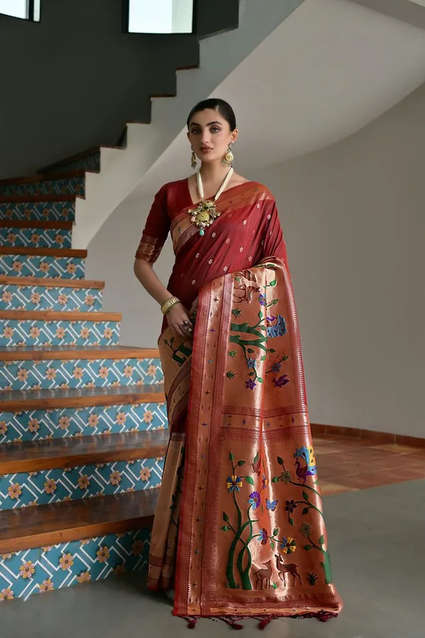 Maroon_Classic_Designer_Banarasi_Silk_Paithani_Saree_Default_Title