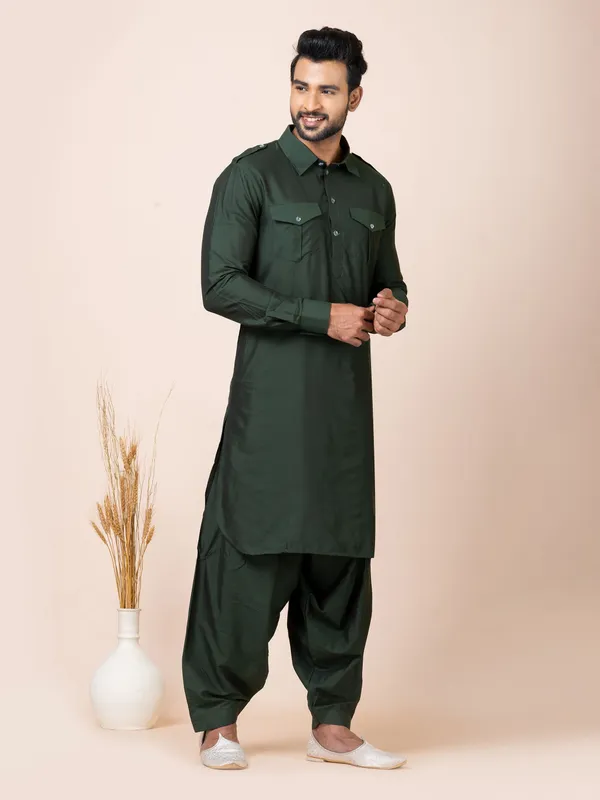 Green_Color_Ethnic_Wear_Pathani_Kurta_Set