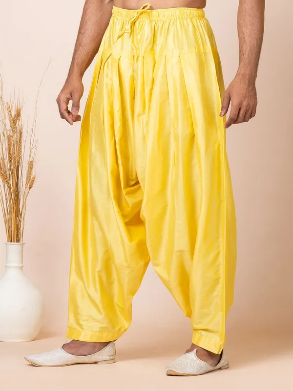 Yellow_Color_Festive_Wear_Pathani_Kurta_Set