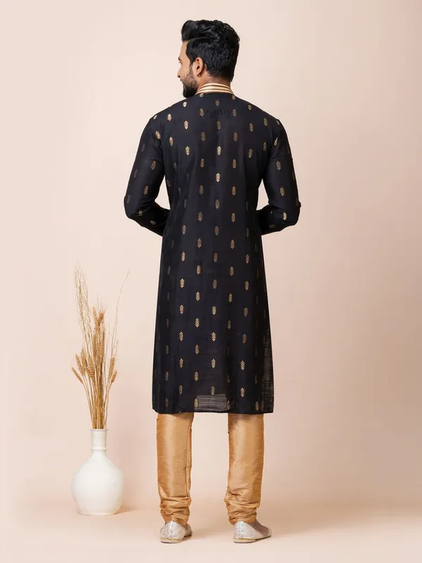 Black_Color_Classic_Cotton_Jacquard_Kurta_Set_With_Churidar
