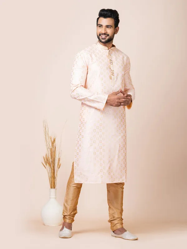 Peach_Color_Designer_Cotton_Jacquard_Kurta_Set