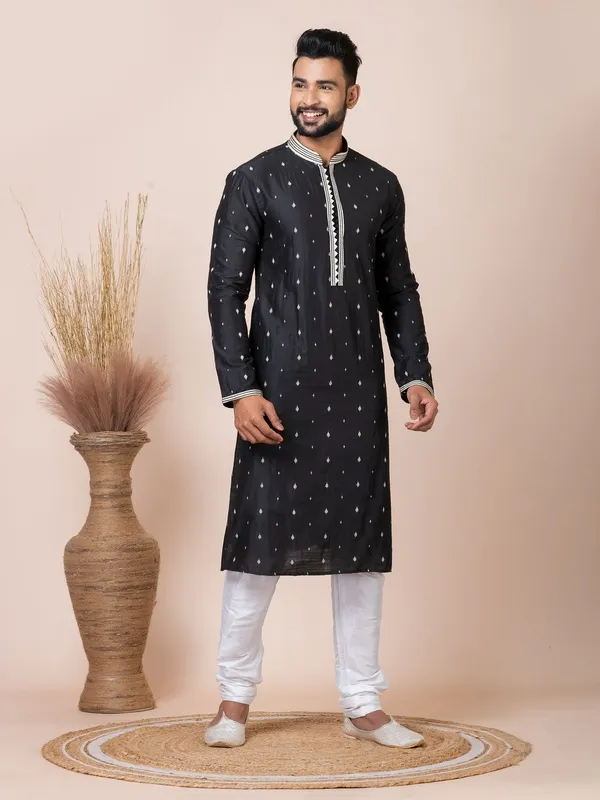 Black_Color_Festive_Wear_Designer_Silk_Kurta_Pyjama_Set