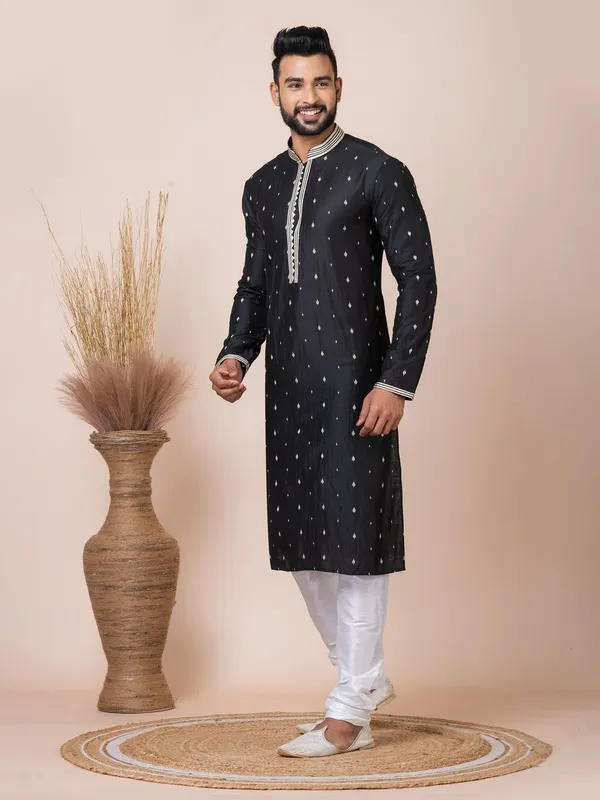 Black_Color_Festive_Wear_Designer_Silk_Kurta_Pyjama_Set
