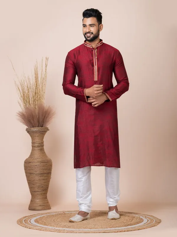 Maroon_Color_Traditional_Wear_Self_Jacquard_Silk_Kurta_Pyjama_Set