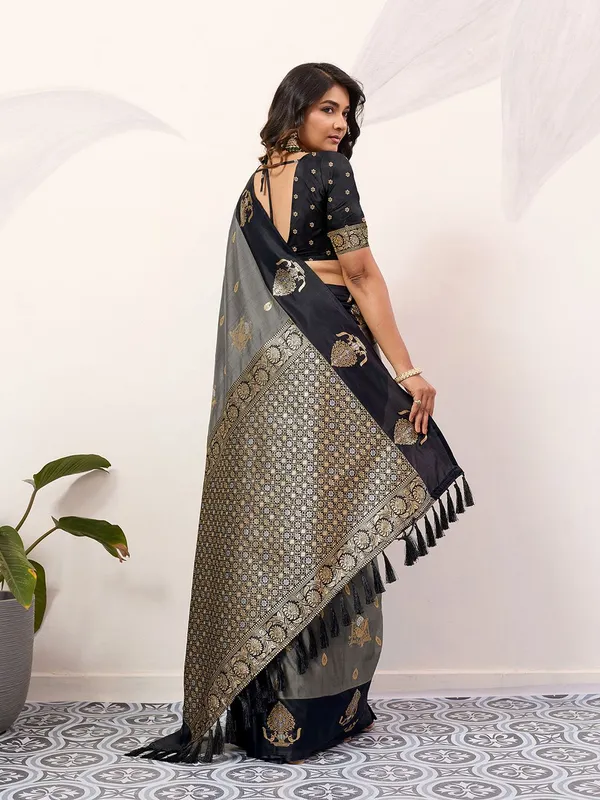 Grey_Color_Premium_Designer_Soft_Silk_Saree_Default_Title