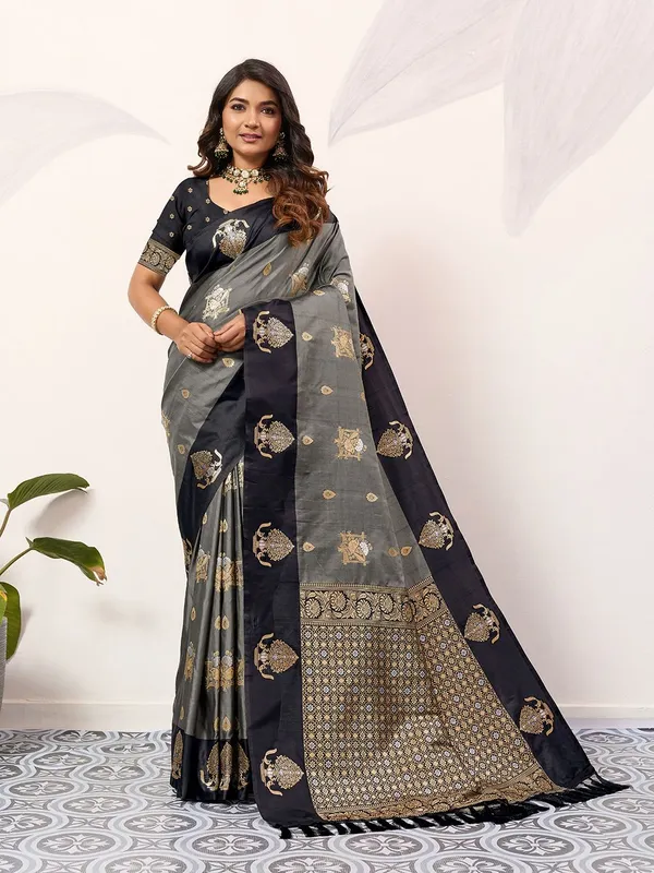 Grey_Color_Premium_Designer_Soft_Silk_Saree_Default_Title