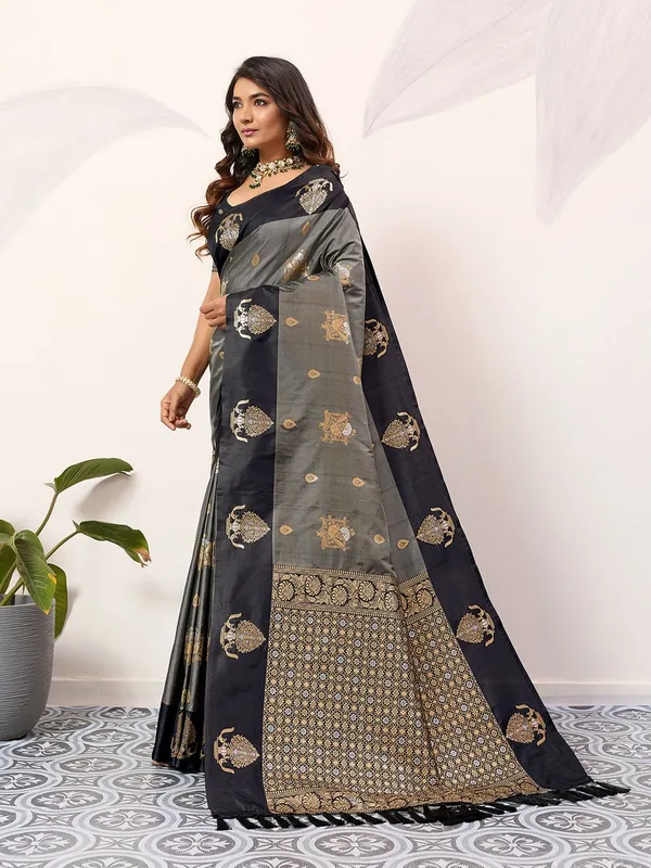 Grey_Color_Premium_Designer_Soft_Silk_Saree_Default_Title