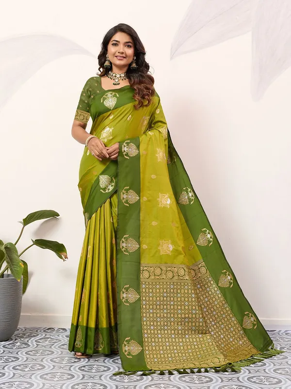 Parrot_Green_Premium_Designer_Soft_Silk_Saree_Default_Title