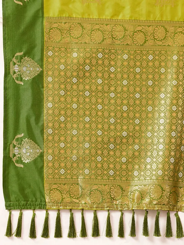 Parrot_Green_Premium_Designer_Soft_Silk_Saree_Default_Title