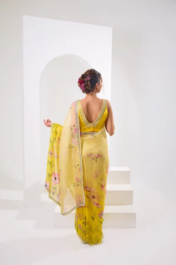 Yellow_Elegant_Party_Wear_Designer_Soft_Tebi_Silk_Saree_Default_Title