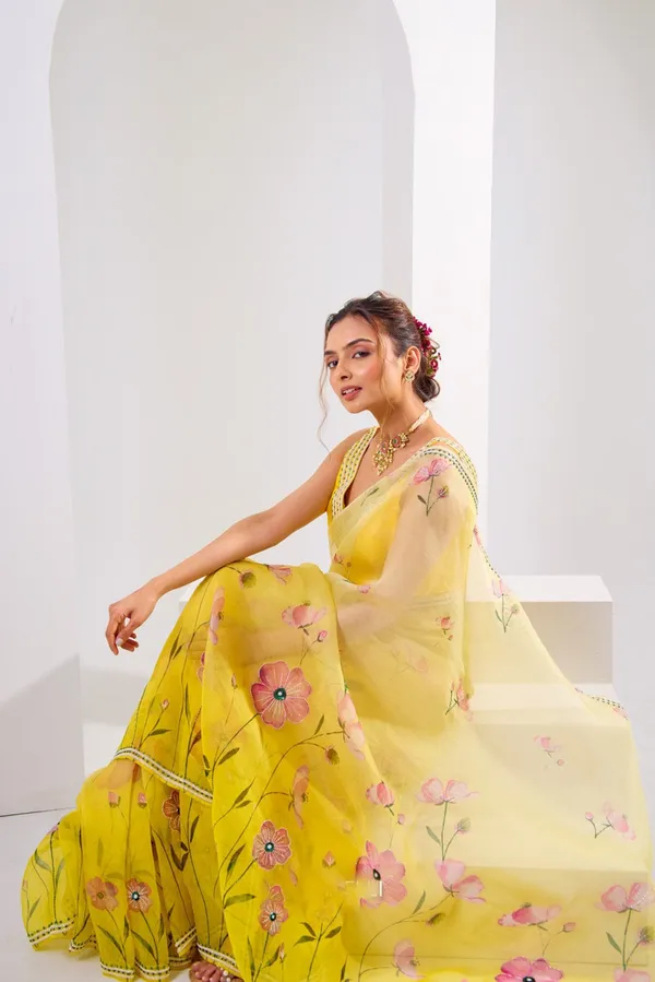 Yellow_Elegant_Party_Wear_Designer_Soft_Tebi_Silk_Saree_Default_Title