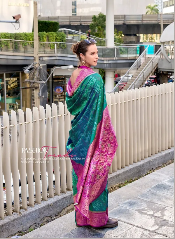 Rama_Green_Traditional_Style_Designer_Soft_Silk_Saree_Default_Title