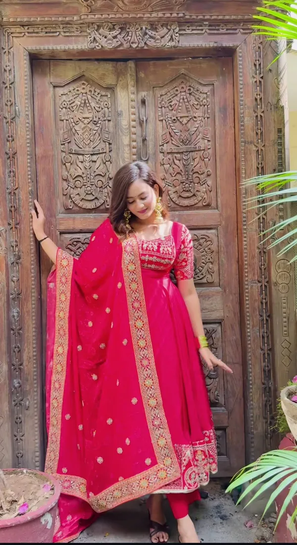 Premium_Red_Embroidered_Anarkali_Suit_Set_For_Festive_Wear