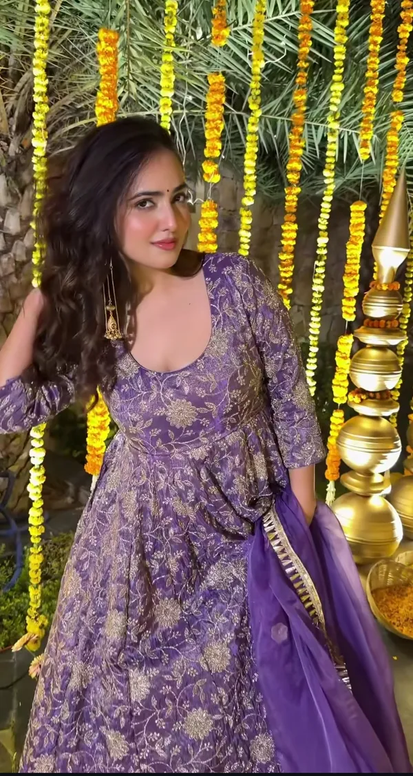 Classic_Purple_Embroidered_Anarkali_Suit_For_Wedding_Festive