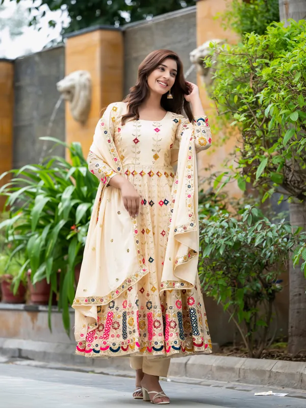 Premium_Cream_Anarkali_Suit_Set_With_Multicolor_Detailing