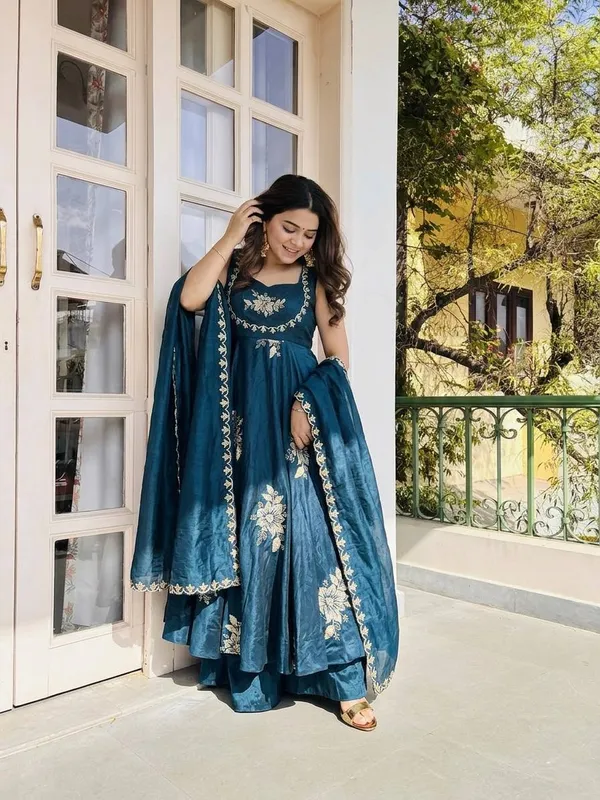 Teal_Readymade_Heavy_Women_S_Designer_Festive_Wear_Salwar_Suit