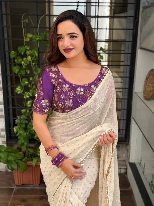 Cream_Crunchy_Georgette_Saree_With_Violet_Embroidered_Blouse_Default_Title