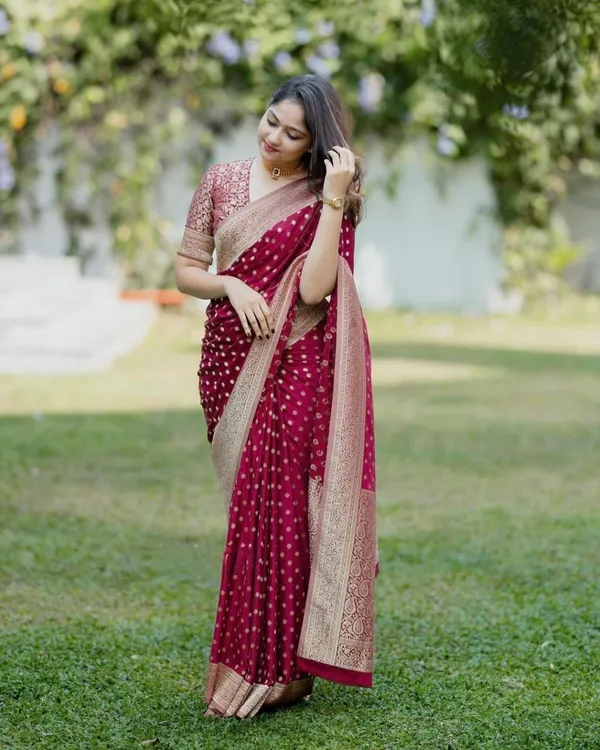 Wine_Red_Banarasi_Soft_Silk_Saree_Default_Title