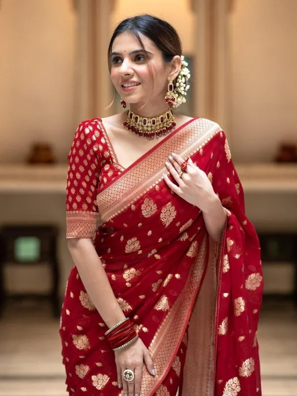 Ruby_Red_Banarasi_Soft_Silk_Saree_With_Classic_Golden_Zari_Border_Default_Title