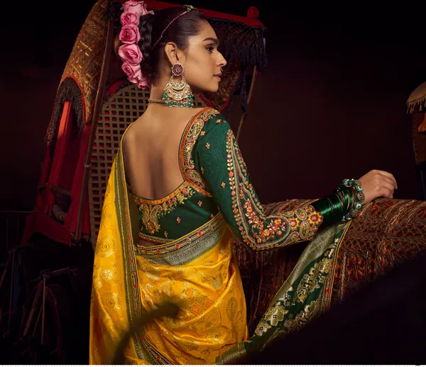 Sunshine_Yellow_Pure_Viscose_Dola_Saree_With_Forest_Green_Designer_Border_Fancy_Lace_Default_Title