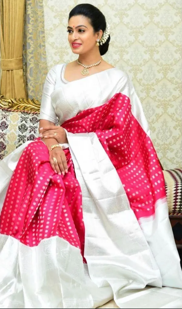 Pearl_White_Banarasi_Soft_Silk_Saree_With_Rani_Pink_Gold_Zari_Weaving_Jacquard_Border_Default_Title