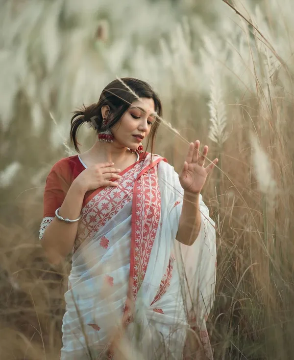 White_Cotton_Silk_Saree_With_Coral_Red_Jacquard_Woven_Border_Default_Title