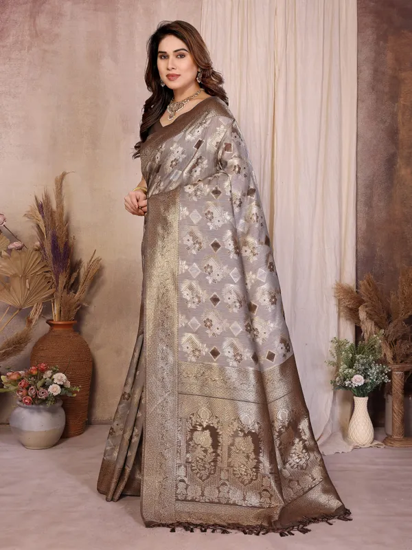 Champagne_Beige_Pure_Cotton_Jacquard_Zari_Weaving_Saree_Default_Title