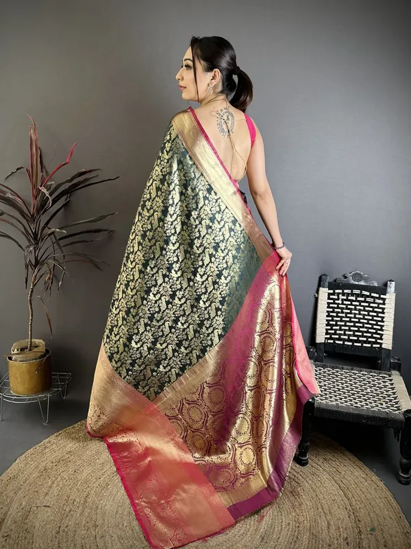 Deep_Forest_Green_Kanjivaram_Katan_Silk_Saree_With_Royal_Magenta_Zari_Brocade_Border_Default_Title