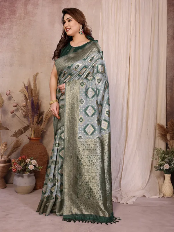 Sage_Green_Pure_Cotton_Saree_With_Antique_Gold_Zari_Woven_Border_Default_Title