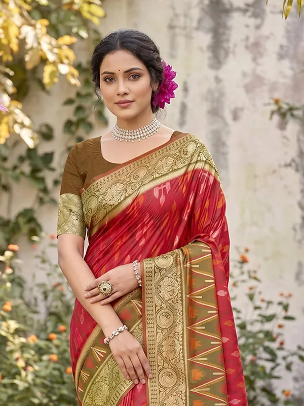 Crimson_Red_Soft_Silk_Saree_With_Rich_Golden_Zari_Border_Default_Title