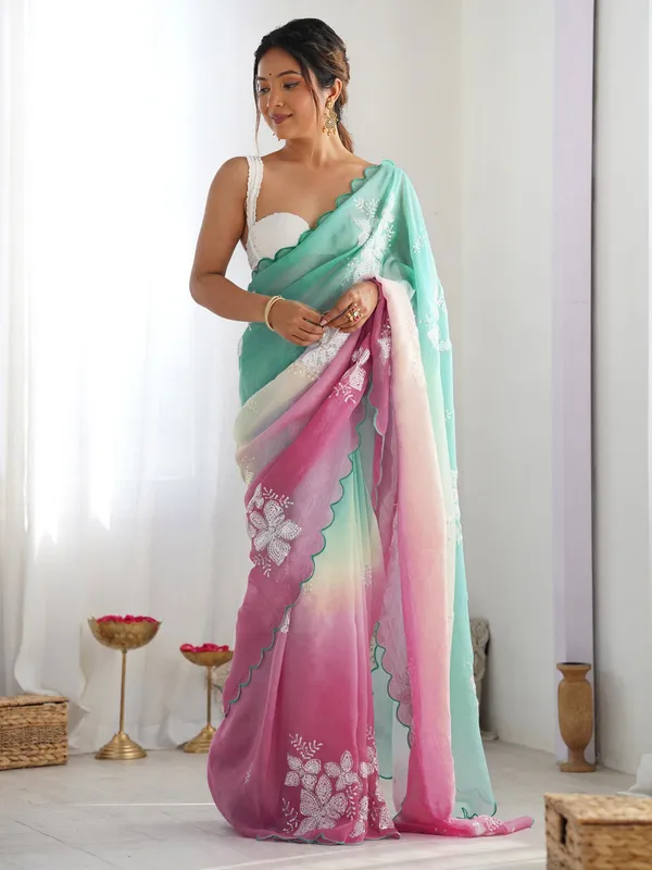 Mint_Green_Rose_Pink_Gold_Crush_Silk_Saree_With_Scalloped_Border_Default_Title