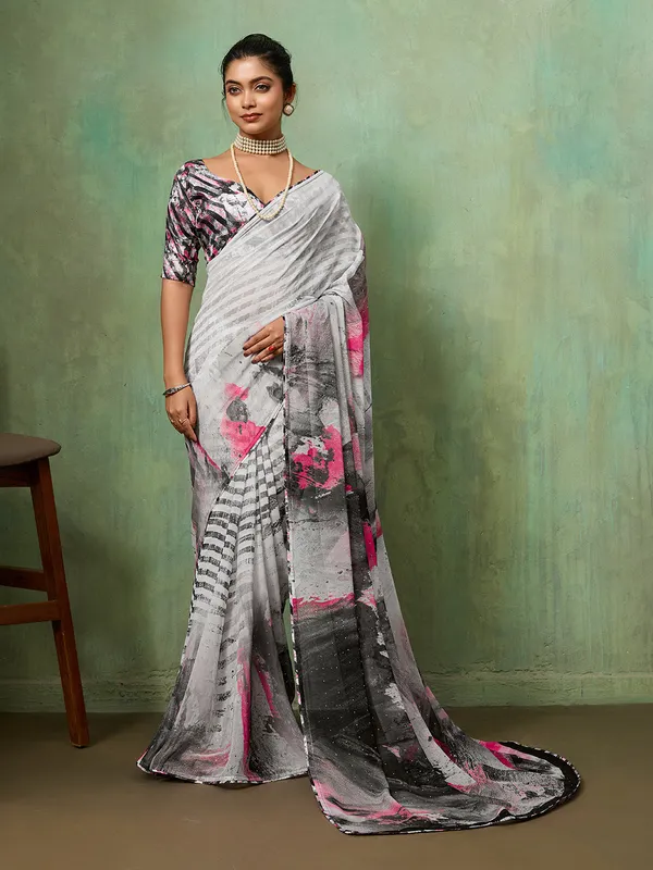 White_Georgette_Saree_With_Black_Pink_Abstract_Border_Default_Title