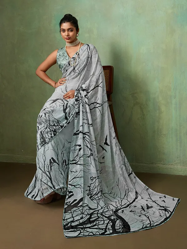Light_Grey_Georgette_Saree_With_Black_Nature_Print_Border_Default_Title
