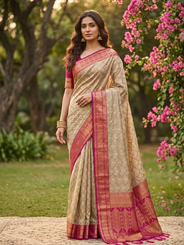 Ethnivo_Beige_Magenta_Traditional_Woven_Border_Cotton_Saree_Default_Title