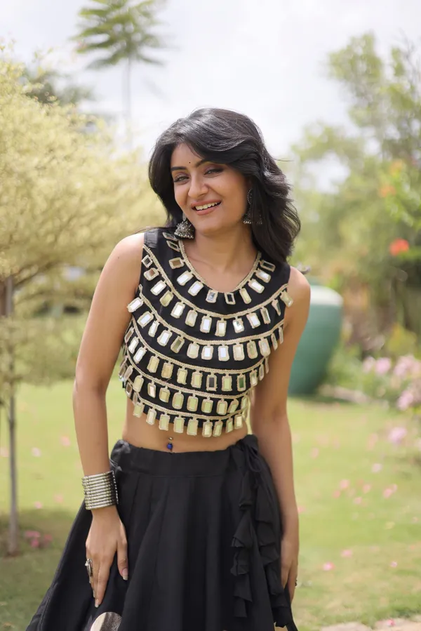 Black_Roman_Silk_Navratri_Lehenga_Choli_With_Mirror_Inspired_Designer_Blouse_Default_Title